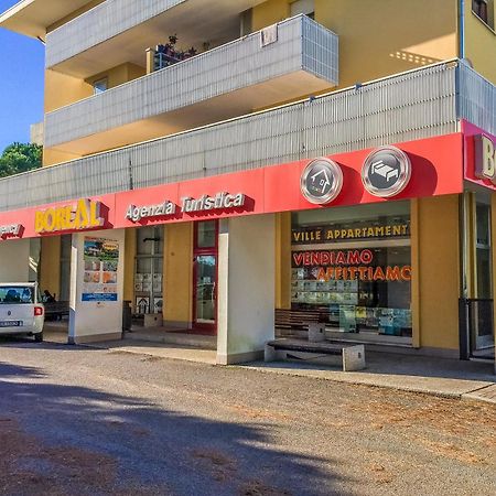 Condominio Monaco Bibione Bagian luar foto