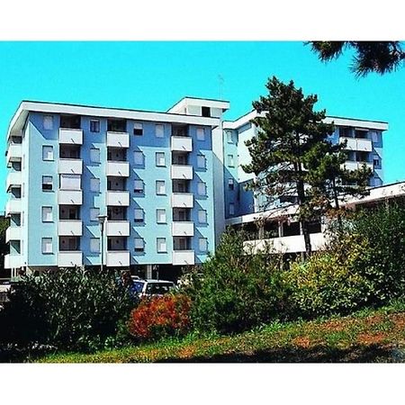Condominio Monaco Bibione Bagian luar foto