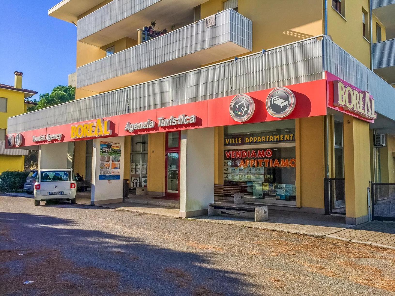 Condominio Monaco Bibione Bagian luar foto