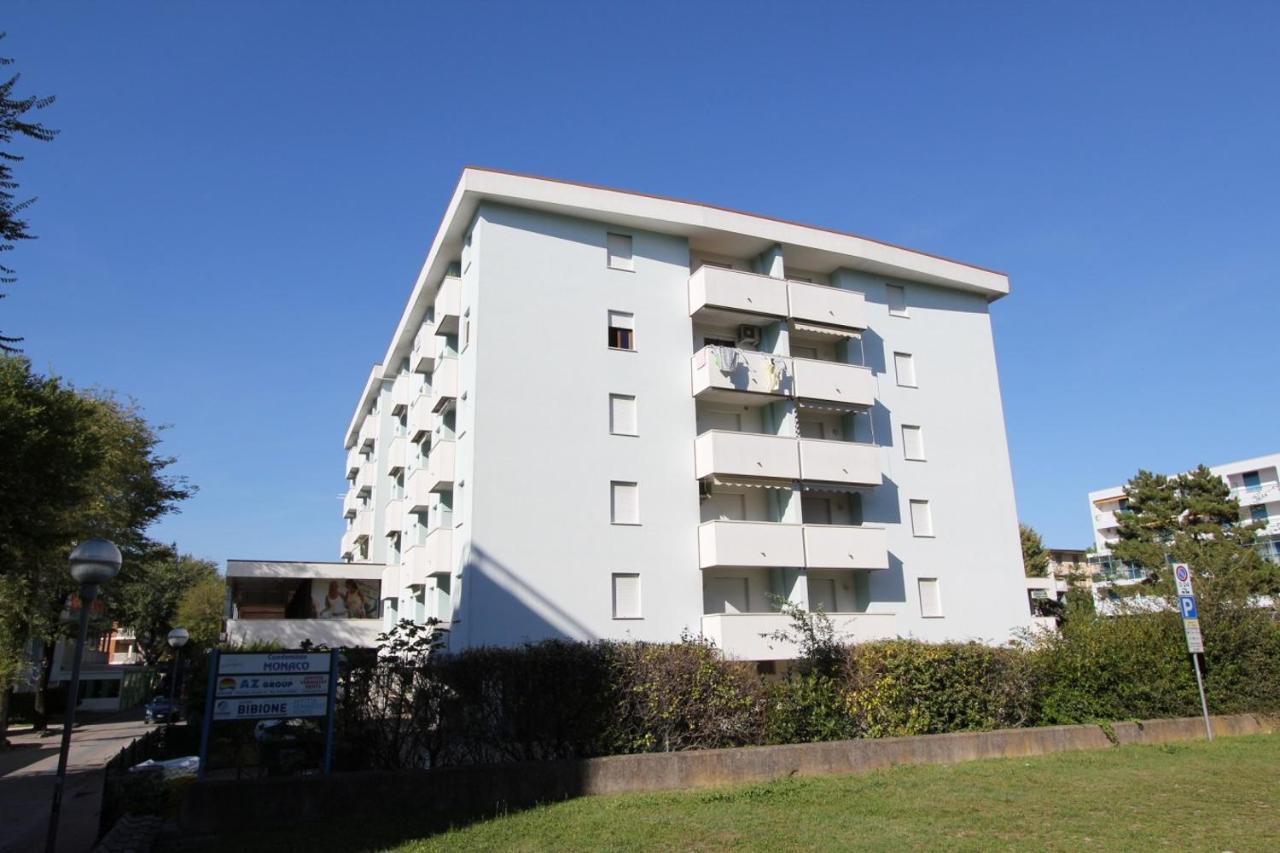 Condominio Monaco Bibione Bagian luar foto
